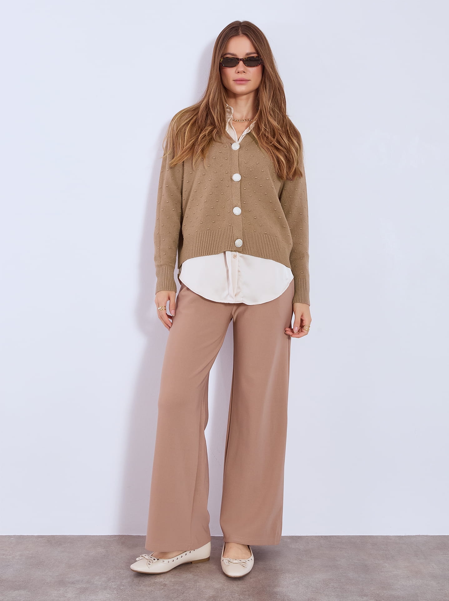 Outfit με κοντινές αποχρώσεις