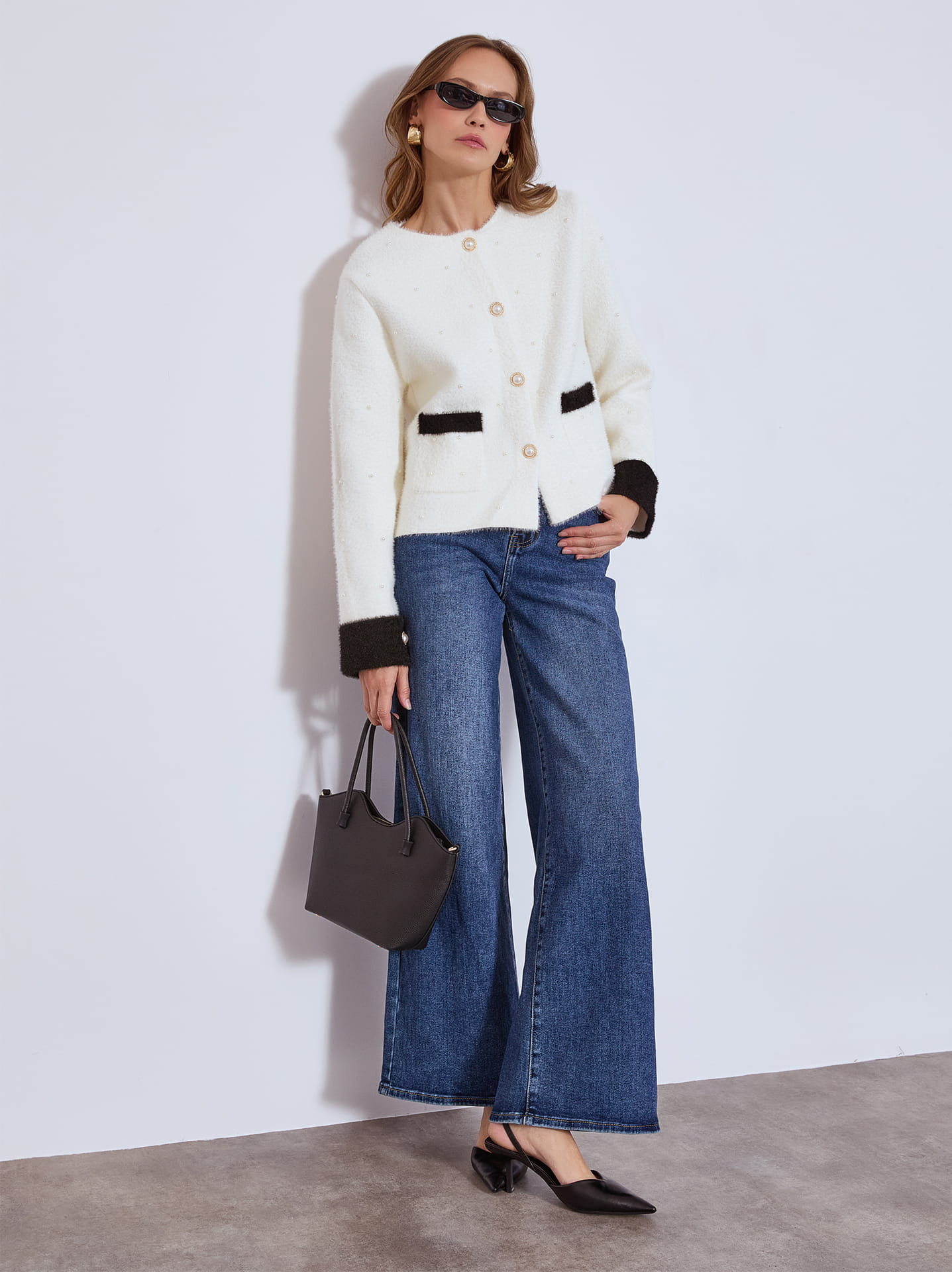 Office look με ζακέτα πλεκτή