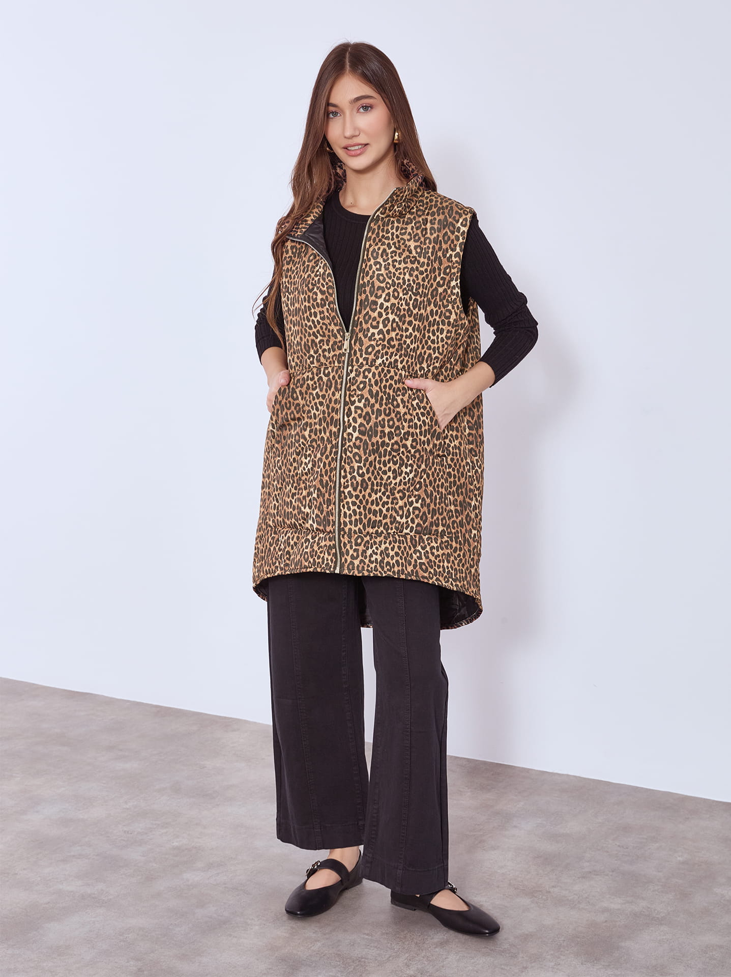 Μαύρο outfit με λεοπάρ μπουφάν